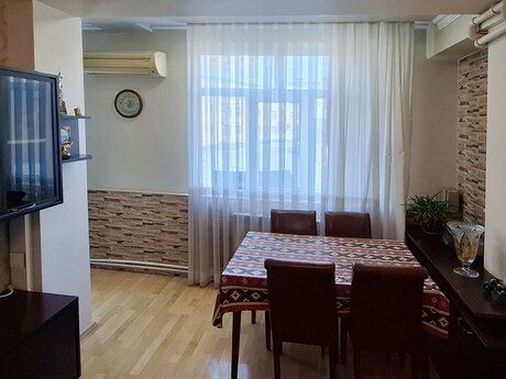 2-комн. вторичка - м. Халглар Достлугу - 45 м²