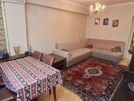 2-комн. вторичка - м. Халглар Достлугу - 45 м²