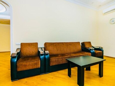 3 otaqlı köhnə tikili - Sahil m. - 85 m²
