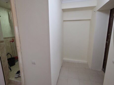1 otaqlı köhnə tikili - Bakıxanov q. - 35 m²