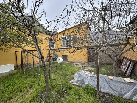 5 otaqlı həyət evi/bağ evi - Yeni Ramana q. - 200 m²