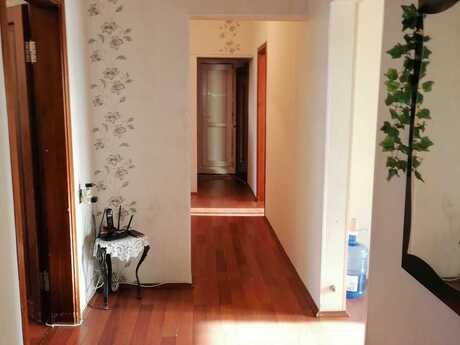 5 otaqlı köhnə tikili - Massiv G q. - 122 m²