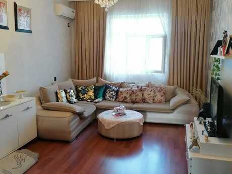 5 otaqlı köhnə tikili - Massiv G q. - 122 m²