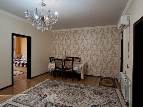 6 otaqlı həyət evi/bağ evi - İnşaatçılar m. - 150 m²