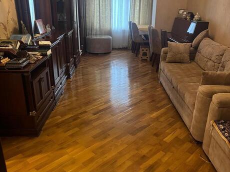 3 otaqlı köhnə tikili - Neftçilər m. - 65 m²