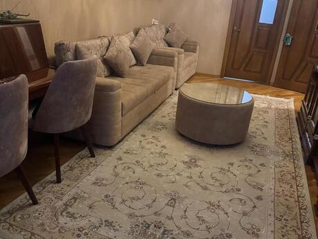 3 otaqlı köhnə tikili - Neftçilər m. - 65 m²