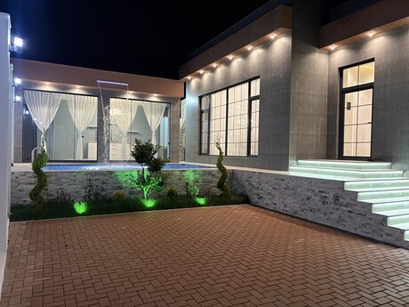 5 otaqlı həyət evi/bağ evi - Mərdəkan q. - 202 m²