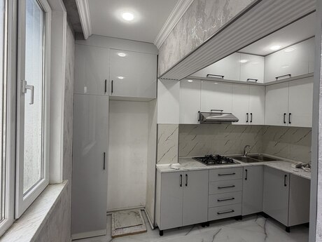 4 otaqlı köhnə tikili - Köhnə Günəşli q. - 108 m²