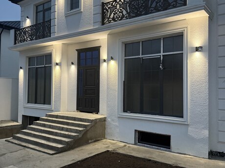 7 otaqlı həyət evi/bağ evi - Badamdar q. - 395 m²