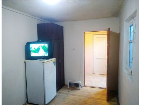 1 otaqlı həyət evi/bağ evi - Sabunçu q. - 22 m²