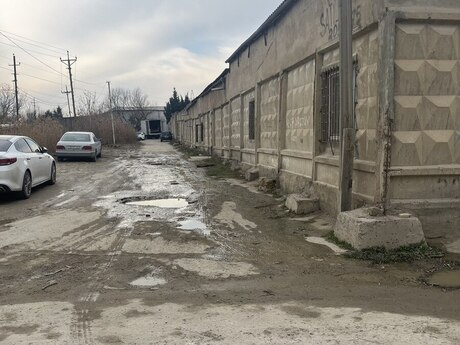Həyət evi/Bağ evi - Böyükşor q. - 650 m²