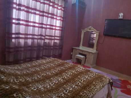 5 otaqlı həyət evi/bağ evi - Sabunçu r. - 200 m²