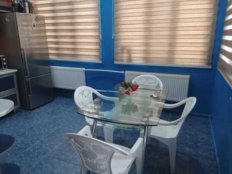 5 otaqlı həyət evi/bağ evi - Sabunçu r. - 200 m²
