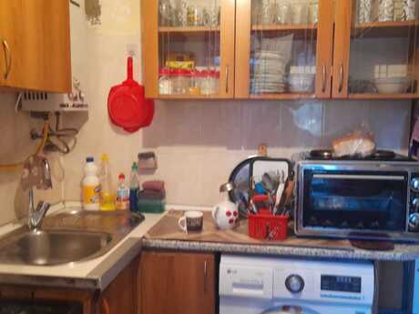 1 otaqlı köhnə tikili - Neftçilər m. - 30 m²
