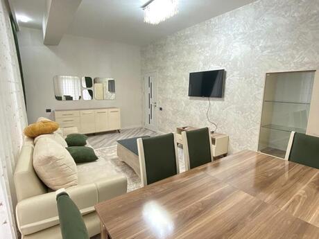 3 otaqlı yeni tikili - 28 May m. - 120 m²