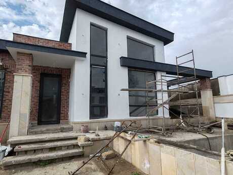 4 otaqlı həyət evi/bağ evi - Buzovna q. - 184 m²