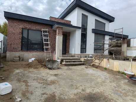 4 otaqlı həyət evi/bağ evi - Buzovna q. - 184 m²