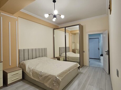 2 otaqlı yeni tikili - Əhmədli m. - 70 m²