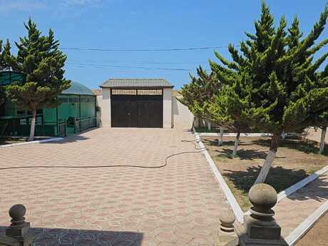 6 otaqlı həyət evi/bağ evi - Görədil q. - 230 m²
