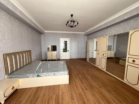 4 otaqlı yeni tikili - Şah İsmayıl Xətai m. - 190 m²