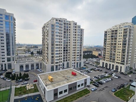 4 otaqlı yeni tikili - Koroğlu m. - 172.8 m²