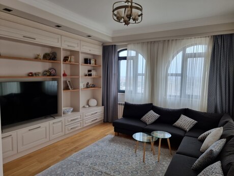 5 otaqlı yeni tikili - Elmlər Akademiyası m. - 400 m²
