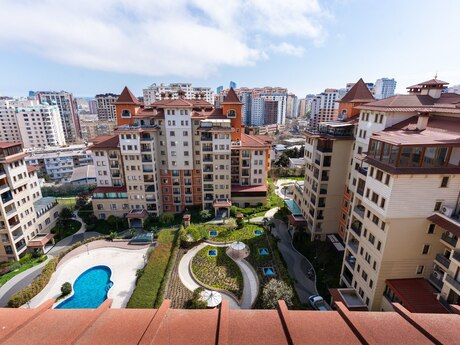 6 otaqlı yeni tikili - Xətai r. - 400 m²
