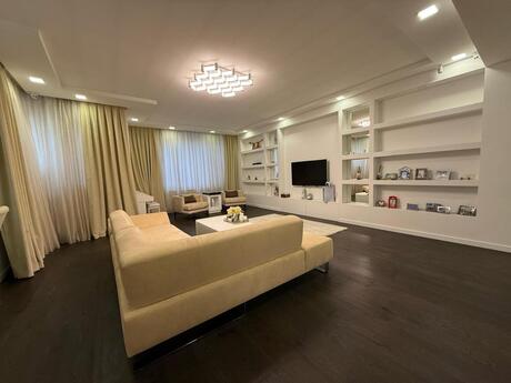 4 otaqlı yeni tikili - 28 May m. - 200 m²