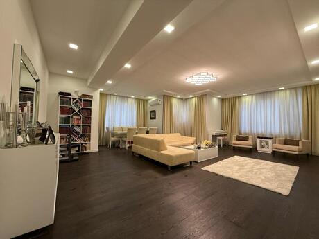 4 otaqlı yeni tikili - 28 May m. - 200 m²