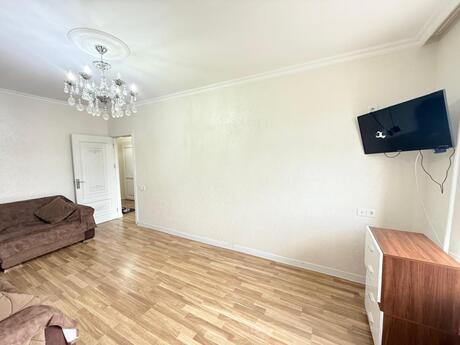 2 otaqlı köhnə tikili - Xalqlar Dostluğu m. - 80 m²