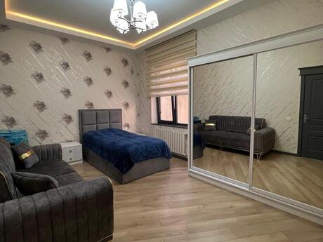 4 otaqlı həyət evi/bağ evi - Zığ q. - 160 m²