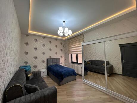 4 otaqlı həyət evi/bağ evi - Zığ q. - 160 m²