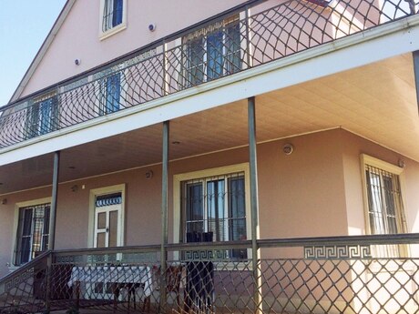 6 otaqlı həyət evi/bağ evi - Nardaran q. - 200 m²