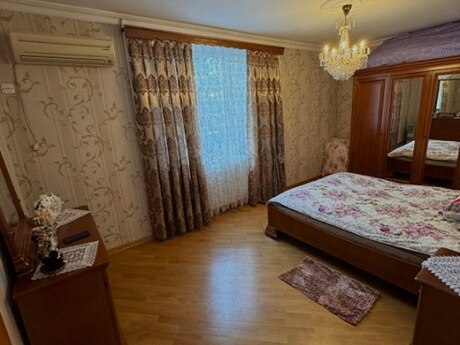 2 otaqlı köhnə tikili - Azadlıq Prospekti m. - 65 m²