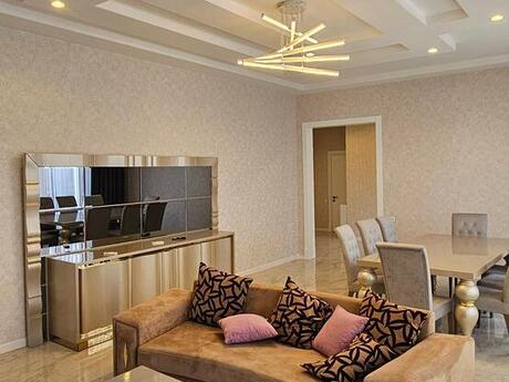 4 otaqlı həyət evi/bağ evi - Xəzər r. - 160 m²