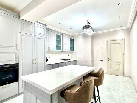 3 otaqlı yeni tikili - Nəsimi r. - 138 m²