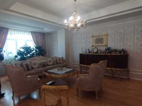 5 otaqlı yeni tikili - 8 Noyabr m. - 256 m²