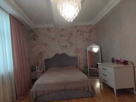 5 otaqlı yeni tikili - 8 Noyabr m. - 256 m²