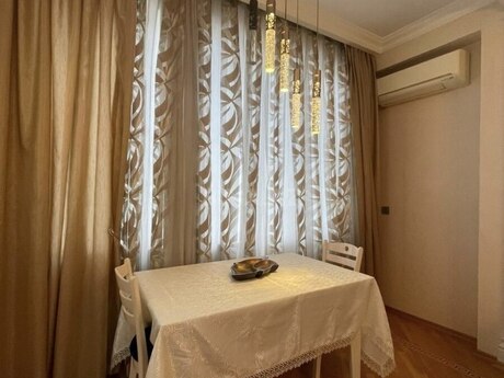 Elan №6065859 - Bakı, Binəqədi r., 2 otaqlı, 100 m², 9/17 mərtəbə