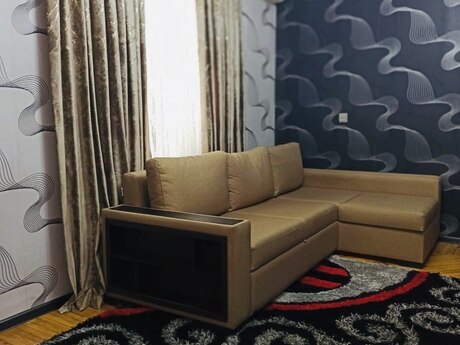2 otaqlı köhnə tikili - Nizami m. - 60 m²