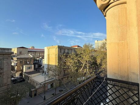 Объявление №6065880 - Баку, м. Сахил, 2-комн., 60 м², 4/4 этаж