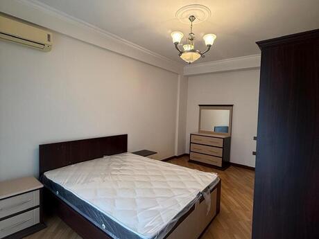 3-room apartment for rent, 130 m², Nəriman Nərimanov: 1 100 ₼/mo 5