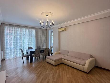 3-room apartment for rent, 130 m², Nəriman Nərimanov: 1 100 ₼/mo 2