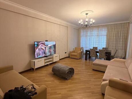 3 rooms · 130 m² · floor 8/19, Nəriman Nərimanov