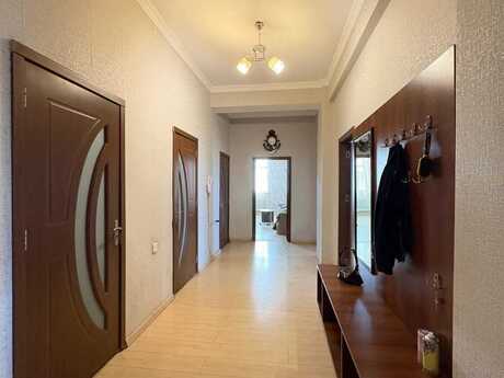 4 otaqlı yeni tikili - Elmlər Akademiyası m. - 147 m²