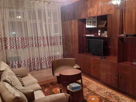2 otaqlı köhnə tikili - Köhnə Günəşli q. - 68 m²