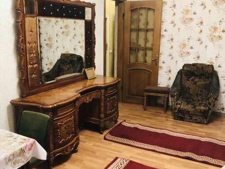 2 otaqlı köhnə tikili - Nəsimi r. - 60 m²