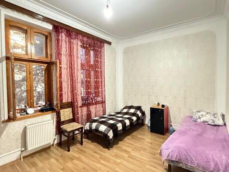4 otaqlı köhnə tikili - Nəsimi r. - 73 m²