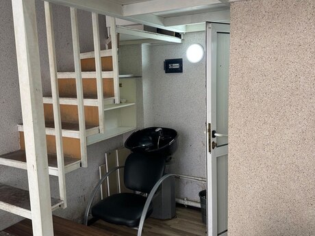 Obyekt - Elmlər Akademiyası m. - 21 m²