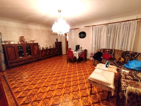 4 otaqlı köhnə tikili - Nəriman Nərimanov m. - 110 m²